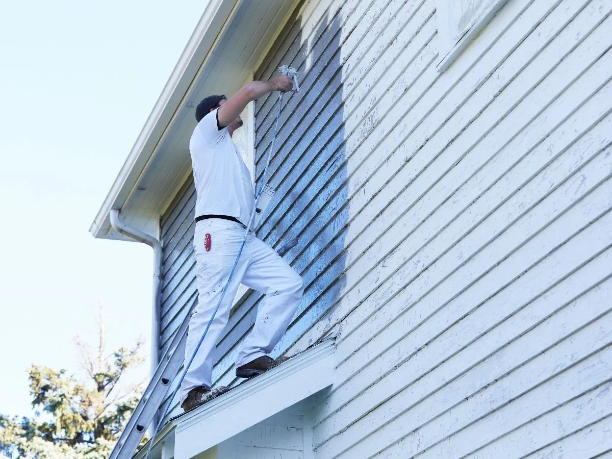 how much does it cost to paint a house exterior